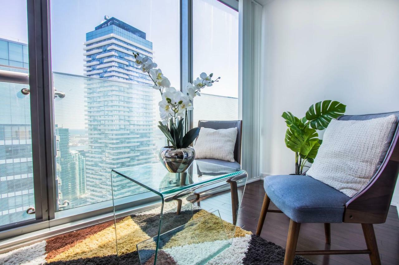 Micasa Suites - Modern Executive Condo โตรอนโต ภายนอก รูปภาพ