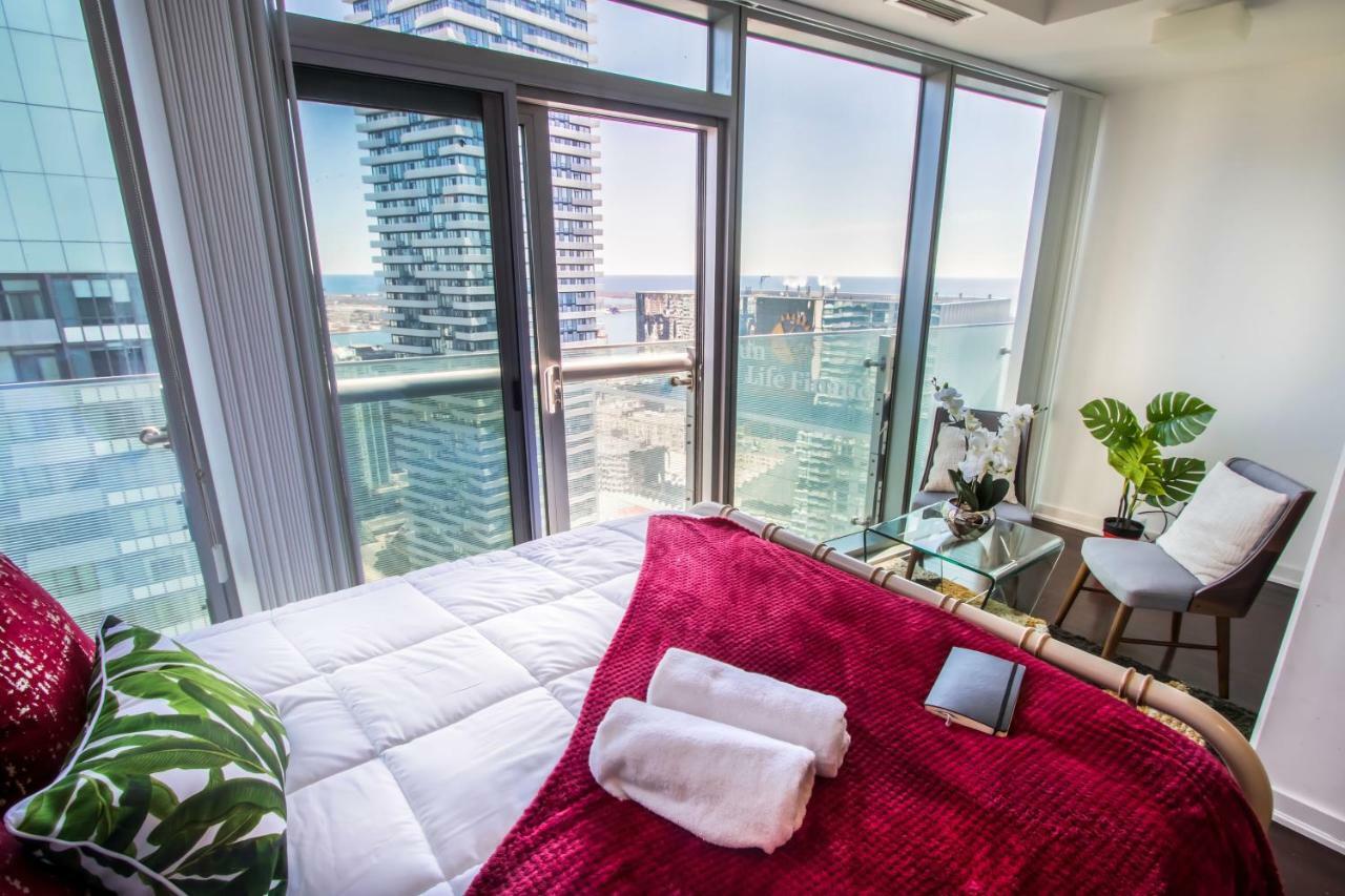 Micasa Suites - Modern Executive Condo โตรอนโต ภายนอก รูปภาพ