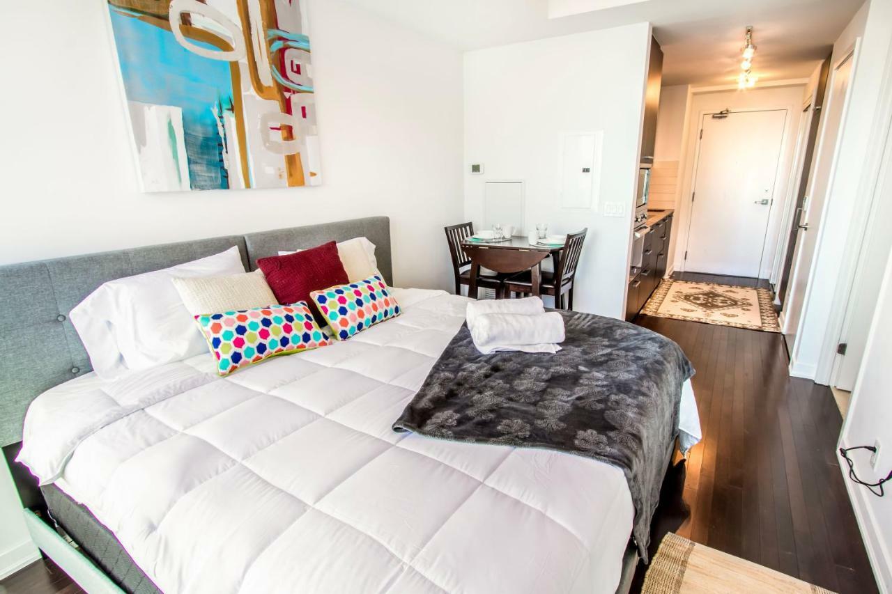 Micasa Suites - Modern Executive Condo โตรอนโต ภายนอก รูปภาพ